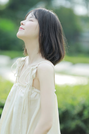 公的大龟慢慢挺进我的体内