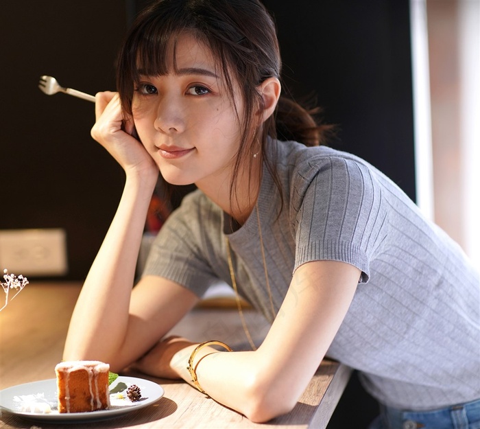 皇上撞着太子妃的小说叫什么