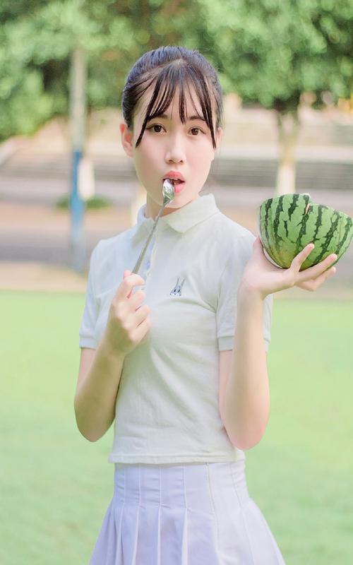 妈妈阿姨被火车站骗进魔窟