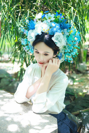 黑丝大长腿大胸美女被大吊抽插性感床叫